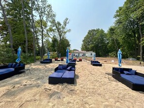 Property grounds - Suite #3- New Resort in Lexington- 2 bed 2 bath (Lexington)