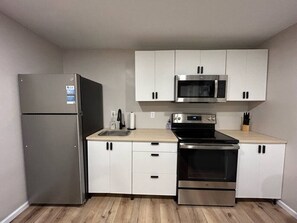 Private kitchen - Suite #3- New Resort in Lexington- 2 bed 2 bath (Lexington)