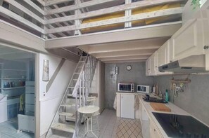 Refrigerador, microondas, horno y lavavajillas 