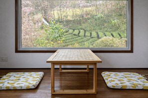Living area - Doi Inthanon Tea Farmstay (Chom Thong)