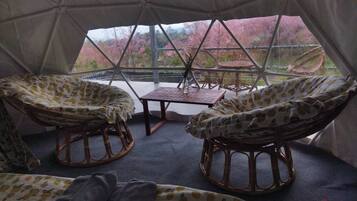 Comfort Tent, 1 Queen Bed, Non Smoking, Garden View | Rollaway beds