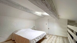 Room - MAIS LEtrier n7 les saintes maries de la mer (Saintes-Maries-de-la-Mer)