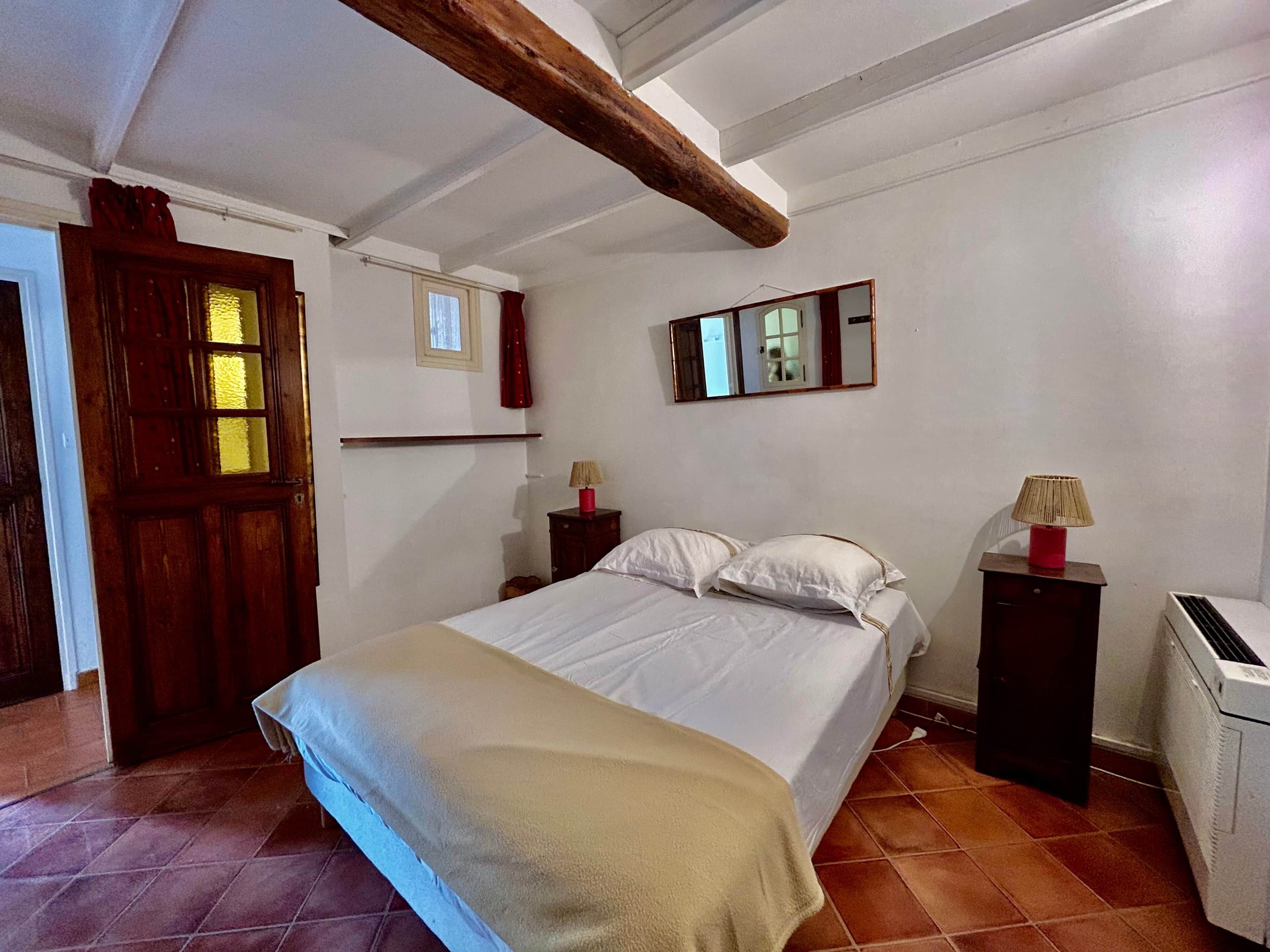 2 bedrooms