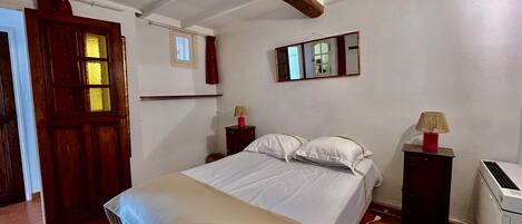 2 bedrooms