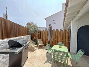 Outdoor dining - BUT Augusta A les saintes maries de la mer (Saintes-Maries-de-la-Mer)