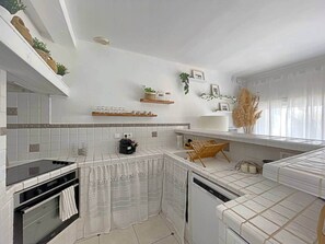 Private kitchen - MAIS 7 rue de la république Les Saintes maries de la mer (Saintes-Maries-de-la-Mer)
