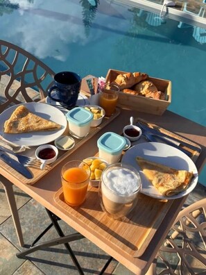 Outdoor dining - Gîte Mango-Passion Le Domaine Mannou (Sainte Rose)