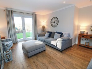Living area - Cramar Cottage (Glasgow)