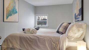 Fer et planche Ă repasser, Wi-Fi, draps fournis