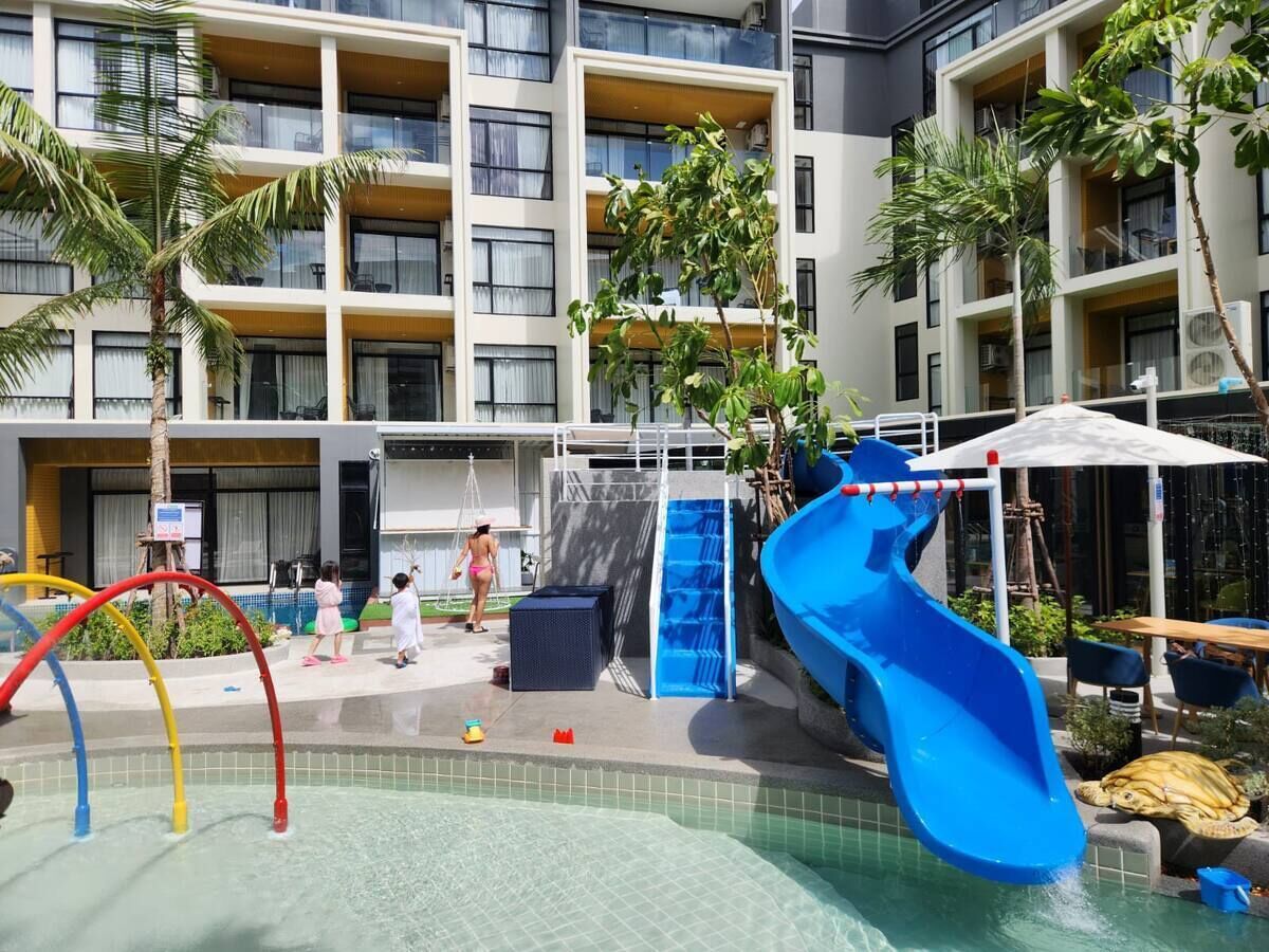 Deluxe Apartment (0 Bedroom) | Pool | Outdoor pool