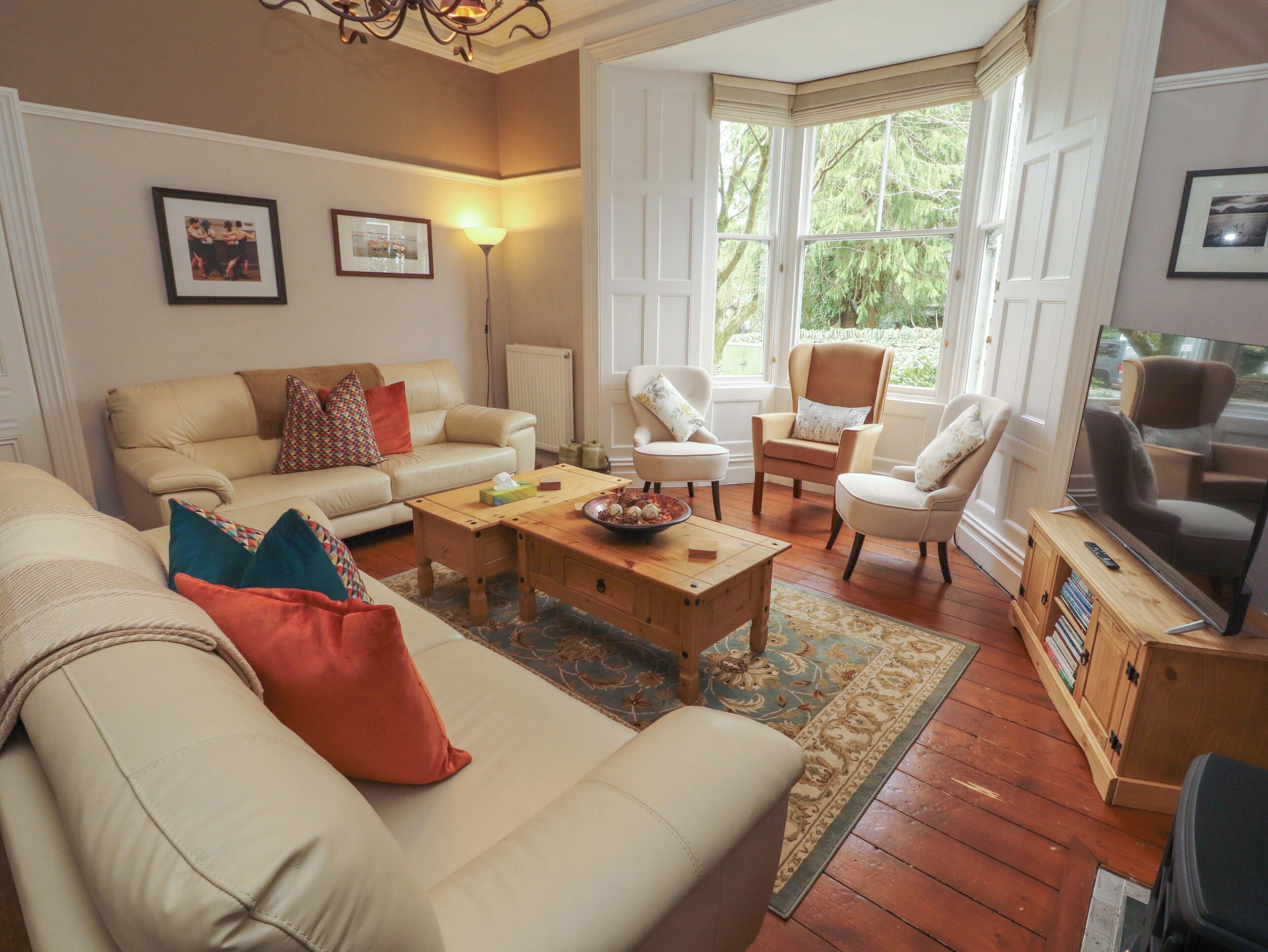 Cottage | Living area