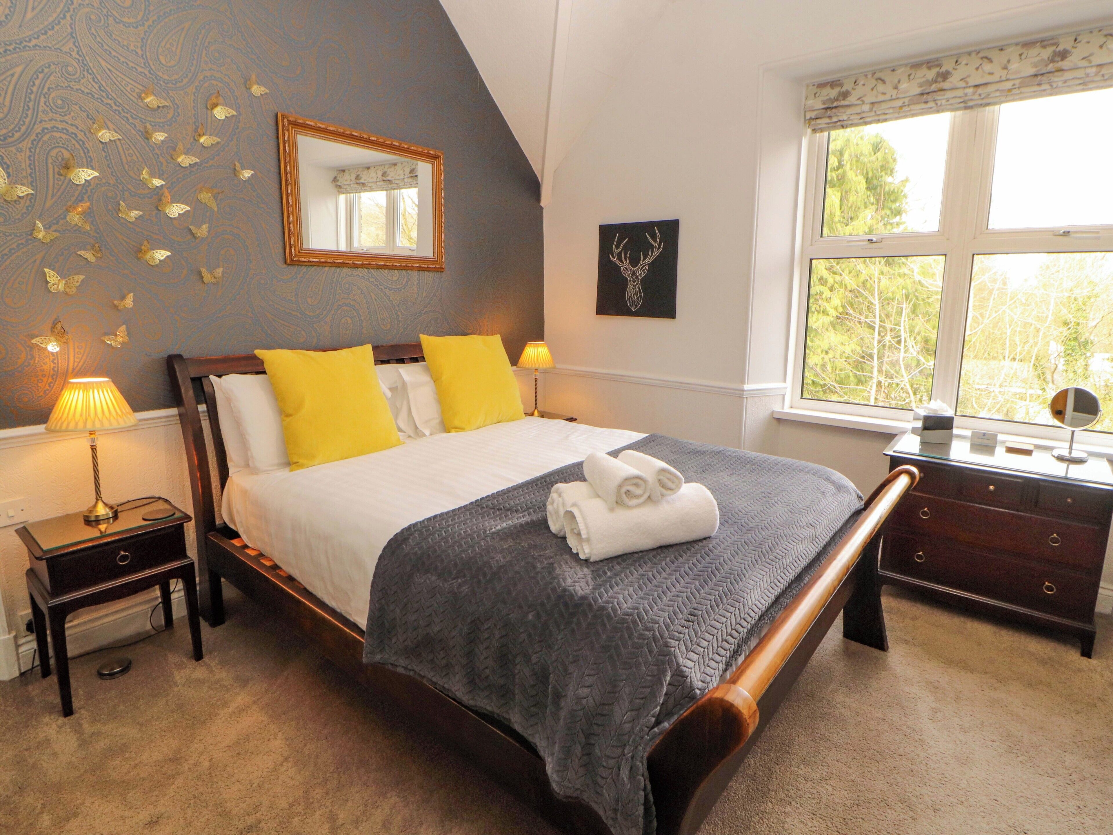 6 عدّة غرف نوم وبديكورات فريدة لكل غرفة وطراز فريد لكل وحدة