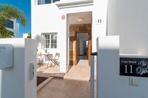 Exterior detail - Vacation Villa 'Deleil' with Sea View, Wi-Fi and Air Conditioning (Playa Blanca)