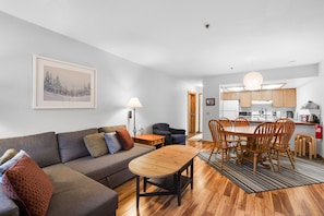 TV, fireplace - Cozy 2BR Kirkwood Condo | Near Lifts & Ski School (Kirkwood)