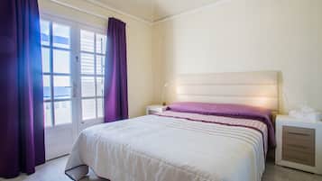 Iron/ironing board, WiFi