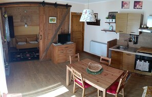 Interior - Villa 'Feudo Algerazzi - Cottage' with Sea View, Private Terrace and Wi-Fi (Zafferana Etnea)