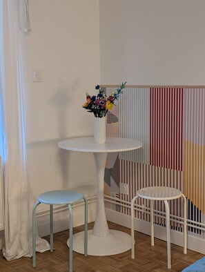 Interior - Charming Reims Arena Studio with Private Terrace and Wi-Fi (Reims)