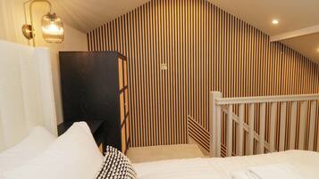 1 bedroom, individually decorated, individually furnished, free WiFi
