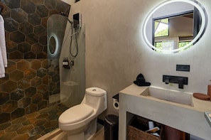 淋浴設備、風筒、提供毛巾、番梘