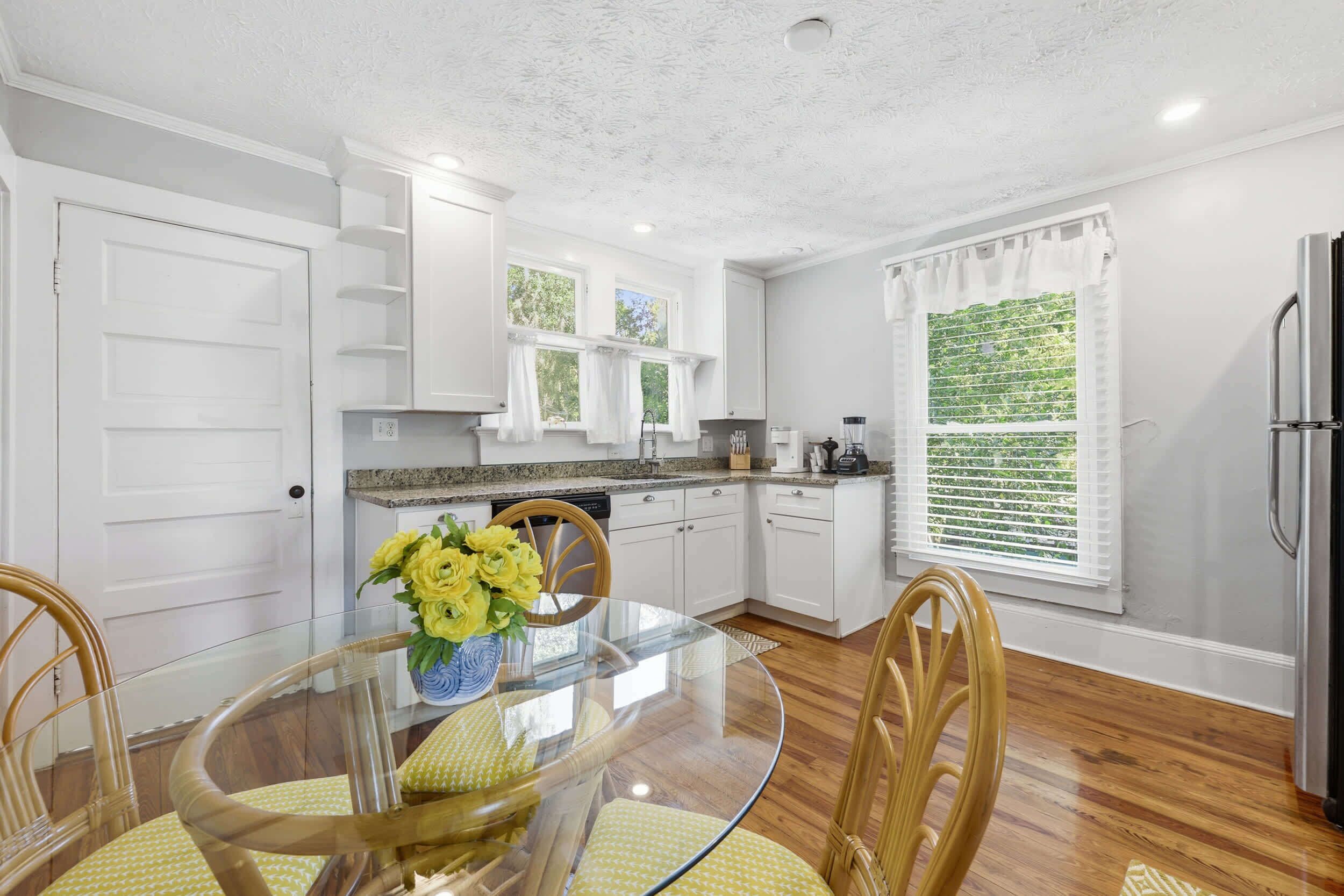 Apartamento, várias camas, varanda, vista para o jardim (The Pearl Unit B) | Cozinha privada