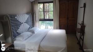 1 quarto, acesso à internet