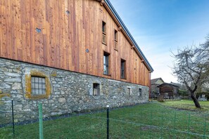 Exterior - Apartment 'Morillon – 4 People – Modern & Cozy' with Mountain View and Private Terrace (Morillon)