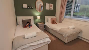 2 bedrooms, individually decorated, individually furnished, free WiFi