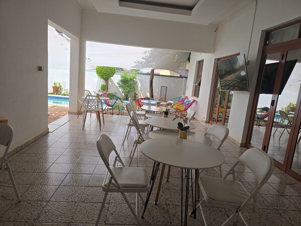 تناول الطعام