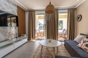 TV - Caribey 200 meters from Punta Popy beach (Las Terrenas)