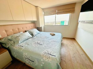 Iron/ironing board, free WiFi - Ocean View Apartment - Costa Lounge (1503) (Lima)