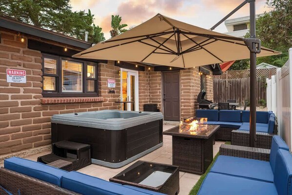 Terrace/patio - Fun-Filled Family Retreat | 6 Queens & Spa (San Diego)