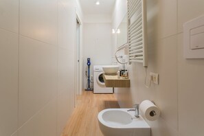Shower, hair dryer, bidet, toilet paper - Wanderlust Experience | Green Pad (Bari)