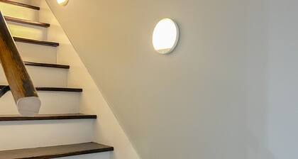 Your Harbourfront Dream – Newly Renovated with Spectacular Views