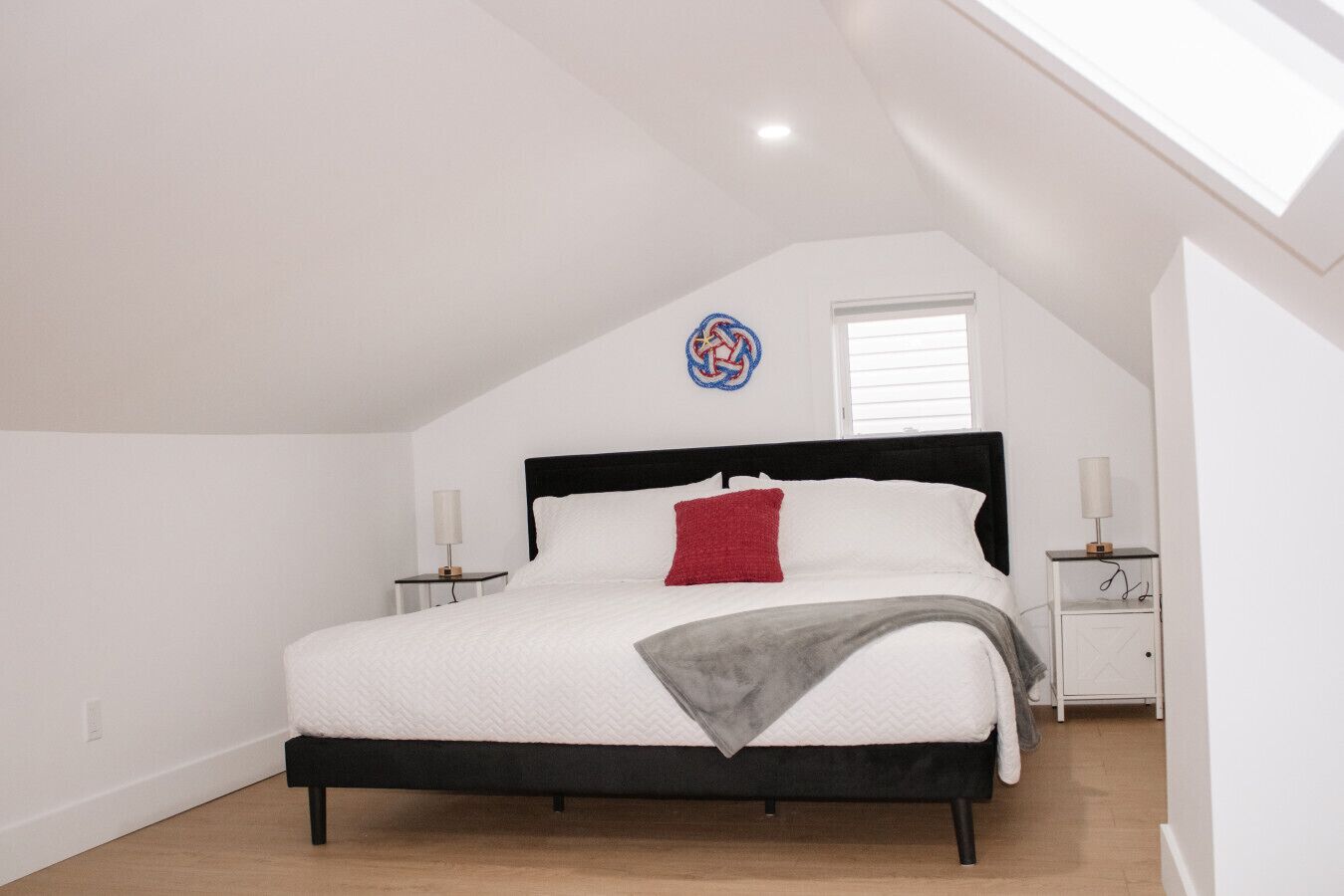 2 chambres, fer et planche à repasser, Wi-Fi gratuit, draps fournis