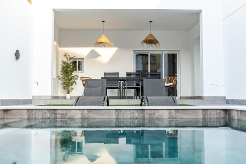 Apartment 'Feeling Doñana' with Private Pool, Wi-Fi, and Air Conditioning