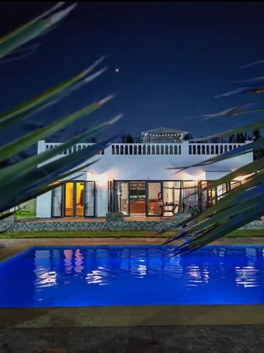 Villa Aronora avec piscine privée et barbecue