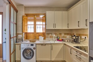 Imagen sin descripción, 3 de 35, botón