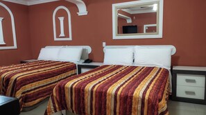 Standard Triple Room - Hotel El Baron (León)