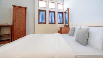 豪華雙人房 | 書桌、免費無線上網