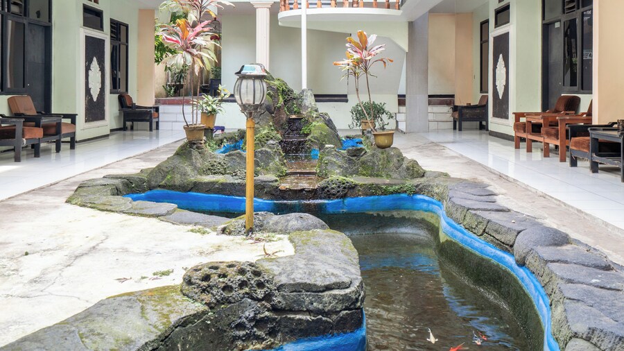 Rehat at Abadi Hotel Tasikmalaya