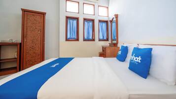 Doppia Deluxe | Una scrivania, Wi-Fi gratuito, lenzuola