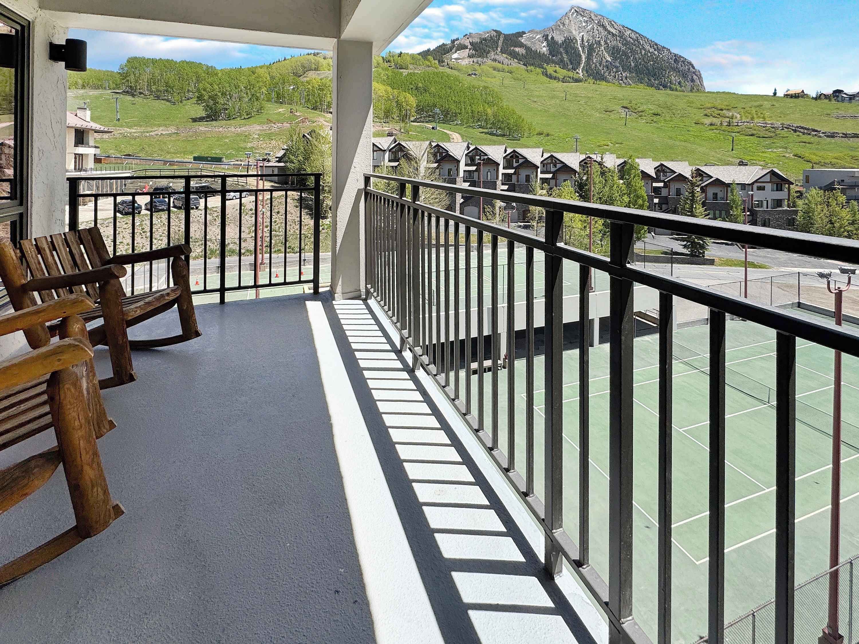 Departamento, 2 habitaciones, chimenea, vista a la montaña (Deluxe, No Resort Fee) | Terraza o patio