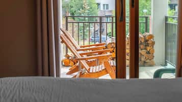 Apartamento, 2 habitaciones, junto a la montaña | Decoración individual, mobiliario individual, wifi gratis y ropa de cama