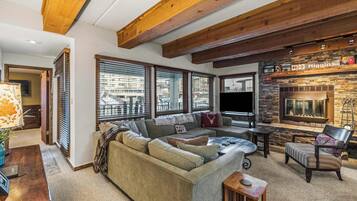 Apartment, Resort View, Mountainside No Resort Fee | Living area | Fireplace