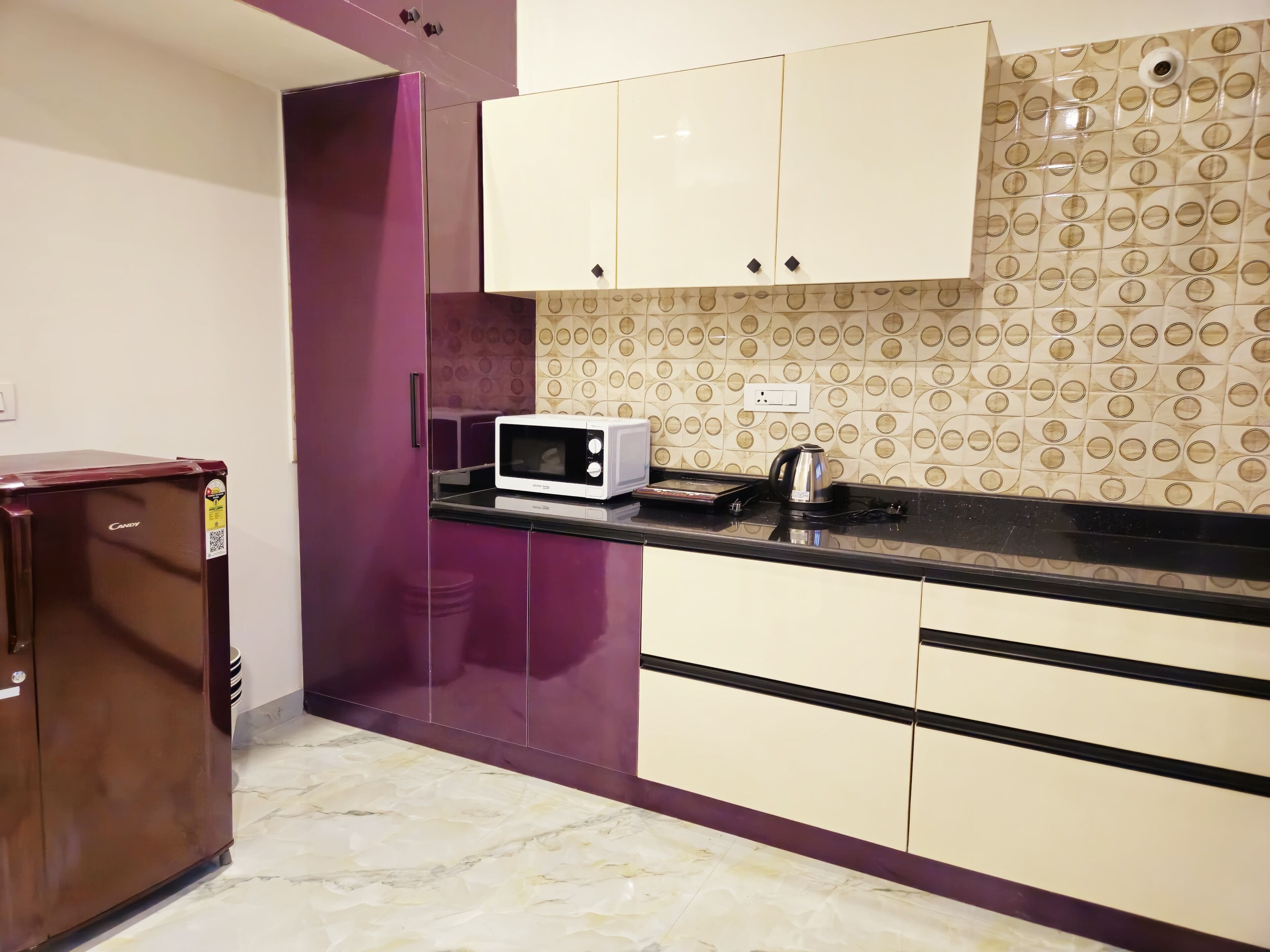 Apartment, 2 Bedrooms | Desk, laptop workspace, free WiFi