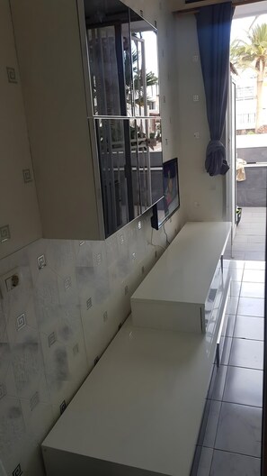 Interior - Vacation Apartment 'Relax' with Mountain View, Wi-Fi and Air Conditioning (Arona)