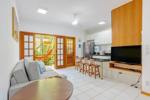 TV - PF124 Excellent Village 600m from the Beach (Mata de São João)