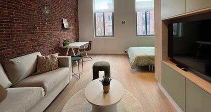 Bright Apartment in Bree With Terrace