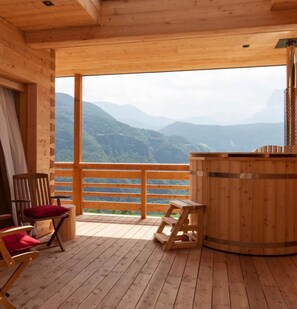 Property grounds - Chalet 'Pennhof  Castanea 5' with Mountain View, Private Terrace and Wi-Fi (Barbian)