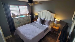 Apartment, 1 Queen-Bett und Schlafsofa, Küche, Gartenblick (Seaside BR Club 1115) | 1 Schlafzimmer, individuell dekoriert, individuell eingerichtet